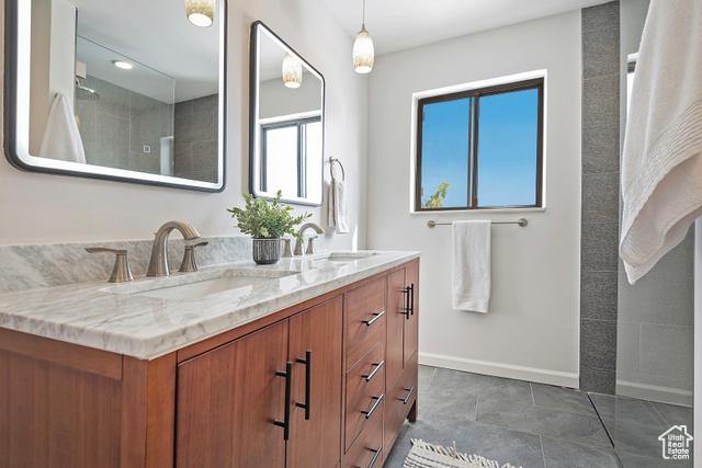 Photo 13 for MLS #2076131 at 579 E 13th Ave