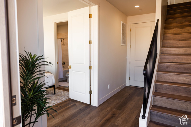Photo 12 for MLS #2076187 at 712 W Vista Sur Ln #LOT20