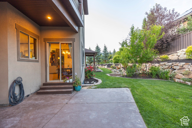 Photo 5 for MLS #2076209 at 1910 N Cove- Springs Way