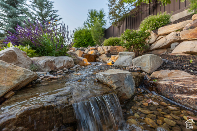 Photo 104 for MLS #2076209 at 1910 N Cove- Springs Way