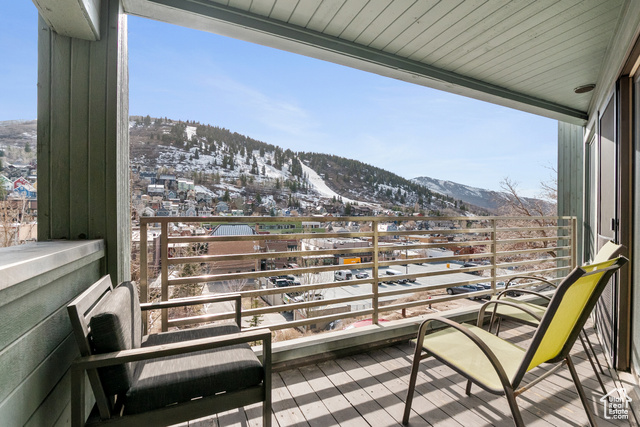 Photo 18 for MLS #2076240 at 320 Marsac Ave