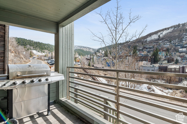 Photo 9 for MLS #2076240 at 320 Marsac Ave