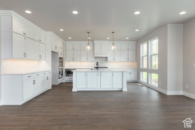 Photo 9 for MLS #2076292 at 2989 Rock View Dr #105