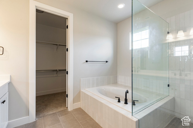 Photo 31 for MLS #2076292 at 2989 Rock View Dr #105