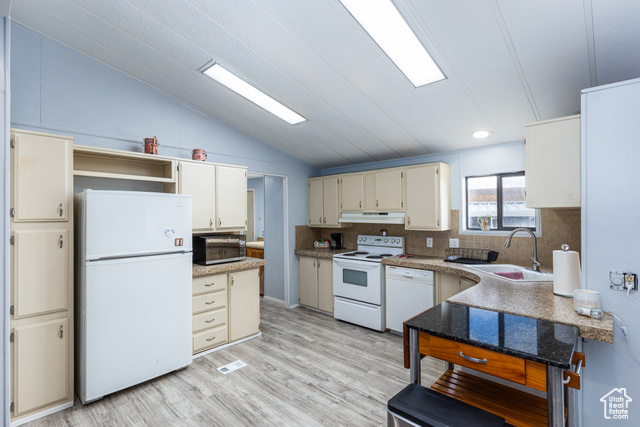 Photo 7 for MLS #2076356 at 5075 W 4700 South #76