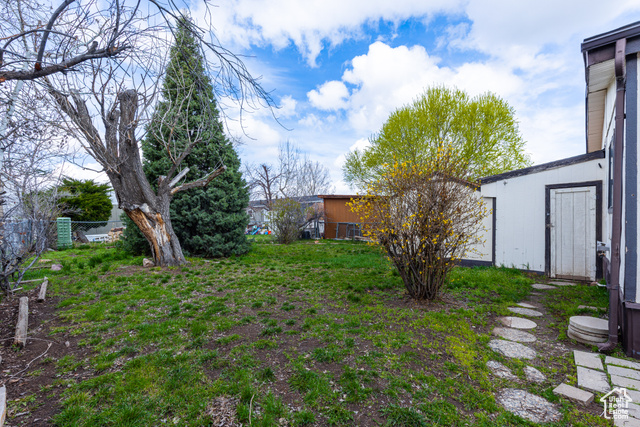 Photo 18 for MLS #2076356 at 5075 W 4700 South #76