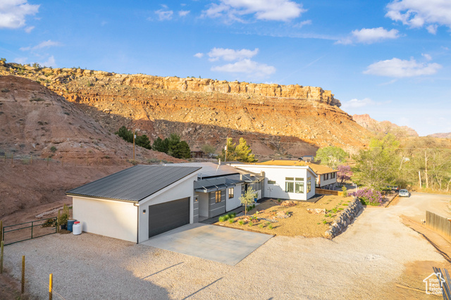 Photo 52 for MLS #2076417 at 160 W Pebble