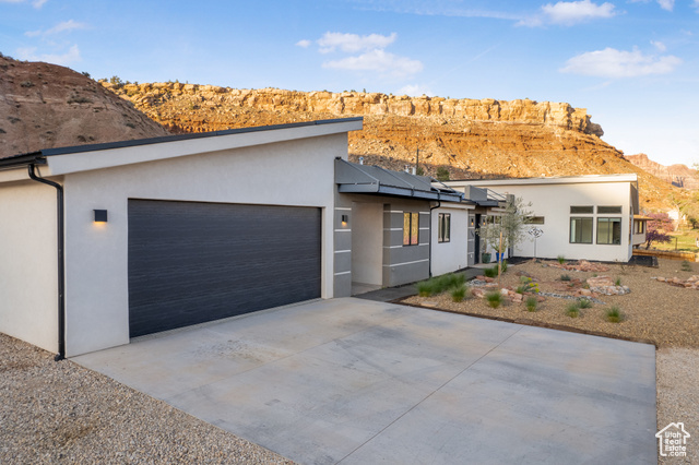Photo 50 for MLS #2076417 at 160 W Pebble