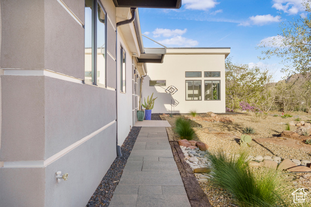 Photo 49 for MLS #2076417 at 160 W Pebble