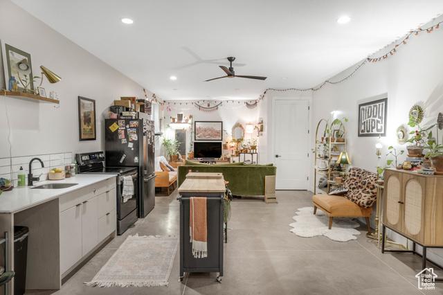 Photo 41 for MLS #2076417 at 160 W Pebble