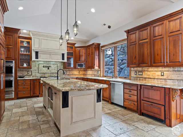 Photo 15 for MLS #2076430 at 6739 E Via Cortina St