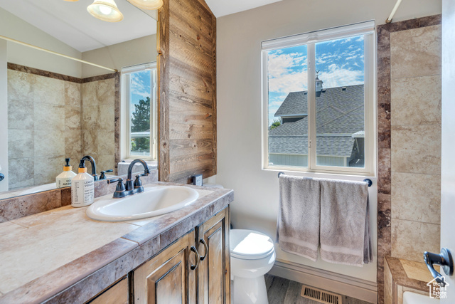 Photo 9 for MLS #2076465 at 4071 S Sandpiper Ln