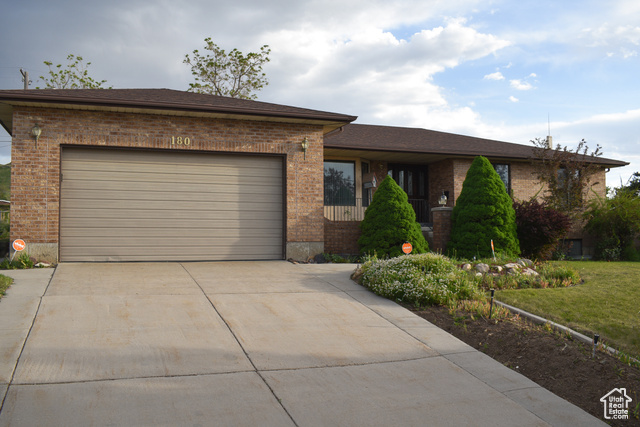 180 E 200 S, Tooele UT 84074