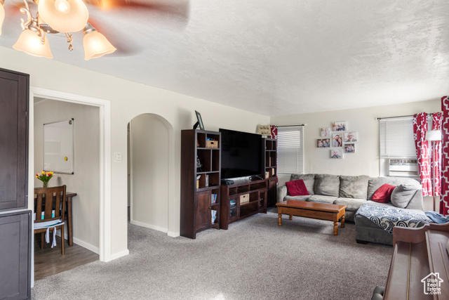 Photo 4 for MLS #2076534 at 268 S Main St