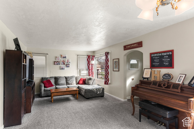 Photo 3 for MLS #2076534 at 268 S Main St