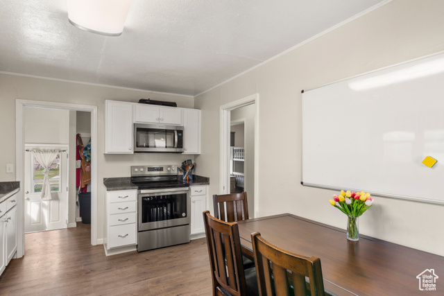 Photo 10 for MLS #2076534 at 268 S Main St