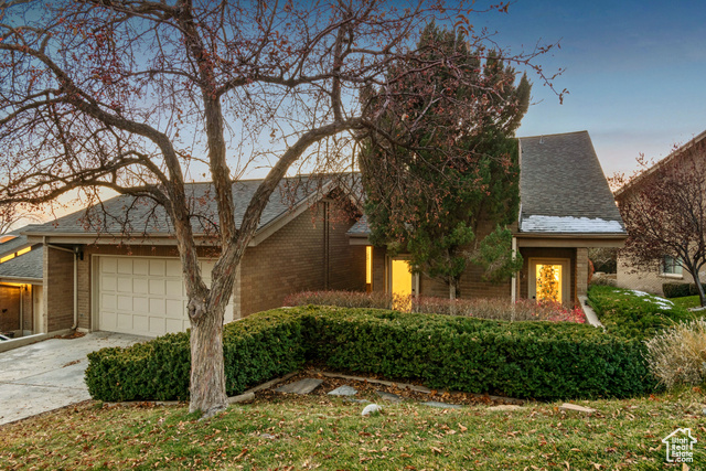Photo 46 for MLS #2076658 at 819 N Juniperpoint Dr