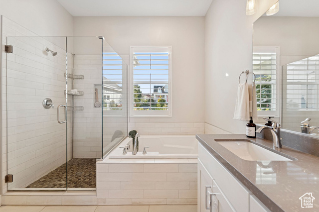 Photo 17 for MLS #2076664 at 10713 S Lake Terrace Ave