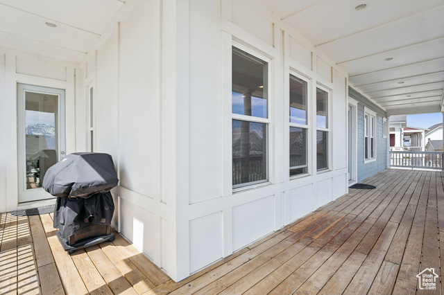 Photo 39 for MLS #2076664 at 10713 S Lake Terrace Ave