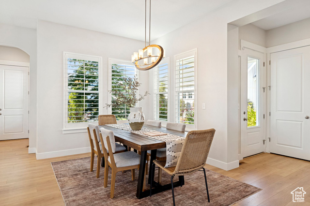 Photo 4 for MLS #2076664 at 10713 S Lake Terrace Ave
