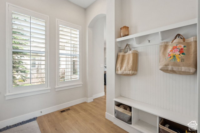Photo 36 for MLS #2076664 at 10713 S Lake Terrace Ave