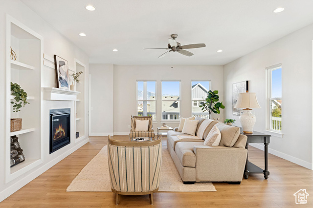 Photo 11 for MLS #2076664 at 10713 S Lake Terrace Ave