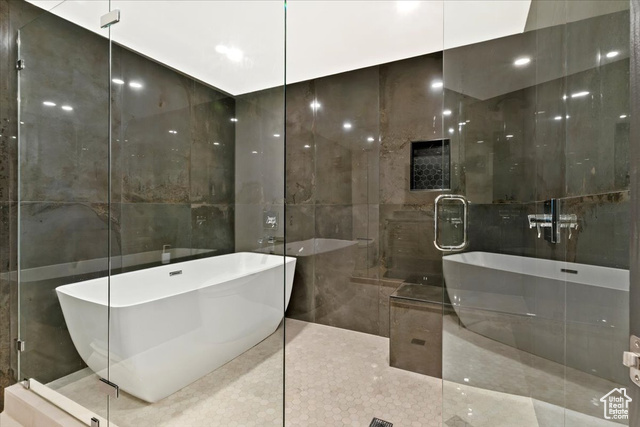 Photo 48 for MLS #2076699 at 1449 S Devonshire Dr
