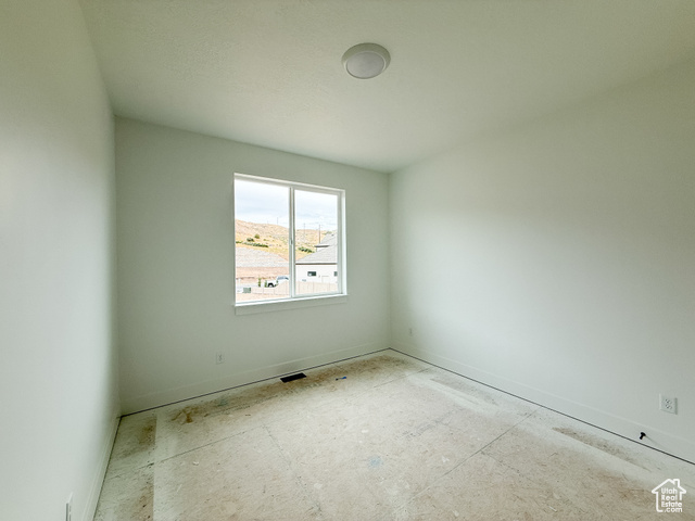 Photo 9 for MLS #2076705 at 5369 N Lookout Cv #114
