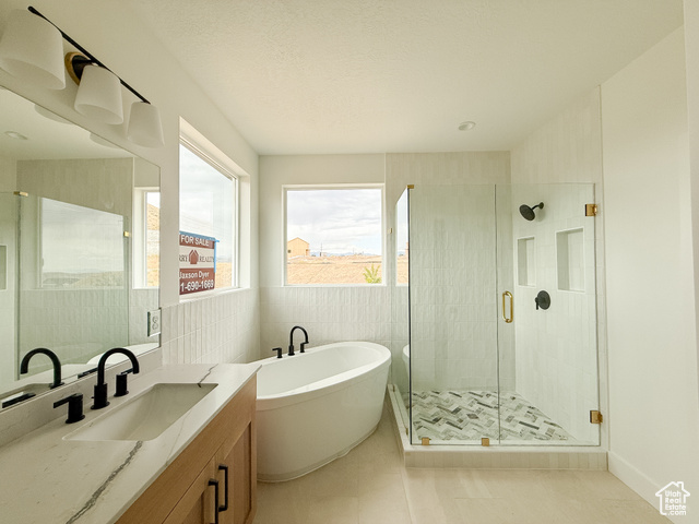 Photo 8 for MLS #2076705 at 5369 N Lookout Cv #114
