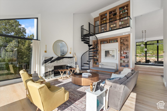 Photo 15 for MLS #2076813 at 4155 S Parkview Dr