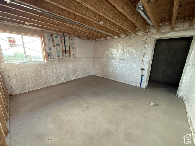 Photo 29 for MLS #2076865 at 2405 W 3200 North