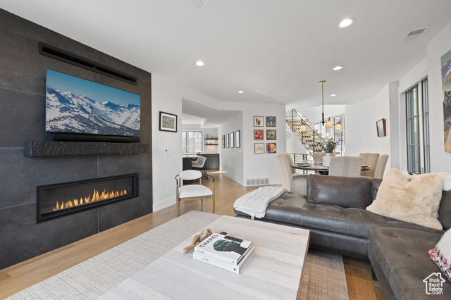 Photo 15 for MLS #2076882 at 1216 Rothwell Rd