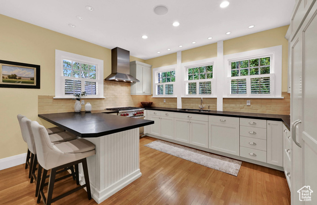 Photo 12 for MLS #2076925 at 1401 E Sigsbee Ave