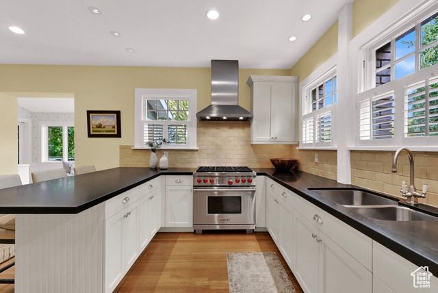 Photo 11 for MLS #2076925 at 1401 E Sigsbee Ave