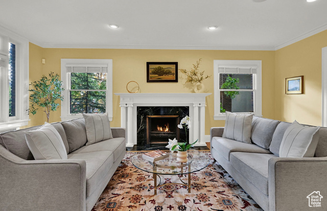 Photo 8 for MLS #2076925 at 1401 E Sigsbee Ave
