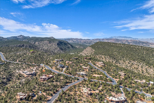 Photo 8 for MLS #2076951 at 478 N Pinion Dr