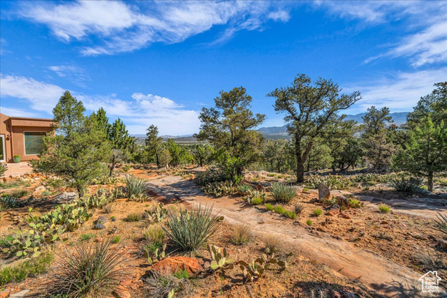 Photo 16 for MLS #2076951 at 478 N Pinion Dr