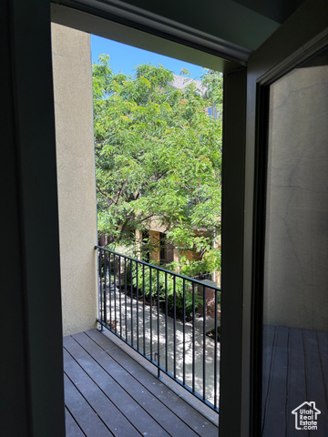 Photo 16 for MLS #2077150 at 162 W Barry Links Way