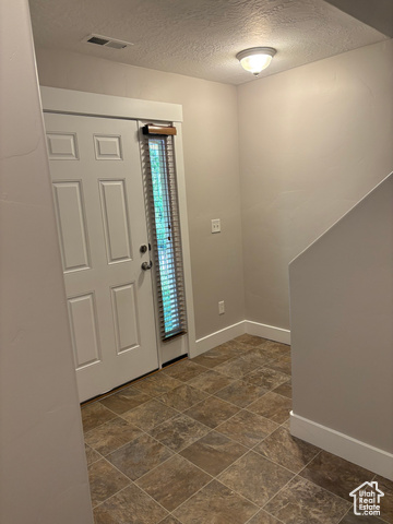 Photo 4 for MLS #2077150 at 162 W Barry Links Way