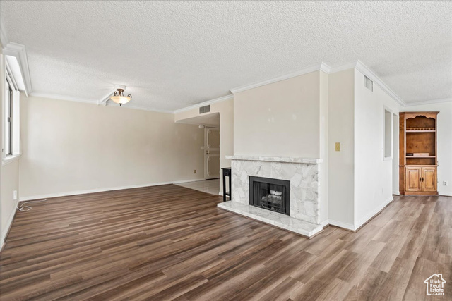 Photo 3 for MLS #2077190 at 241 N Vine #306W