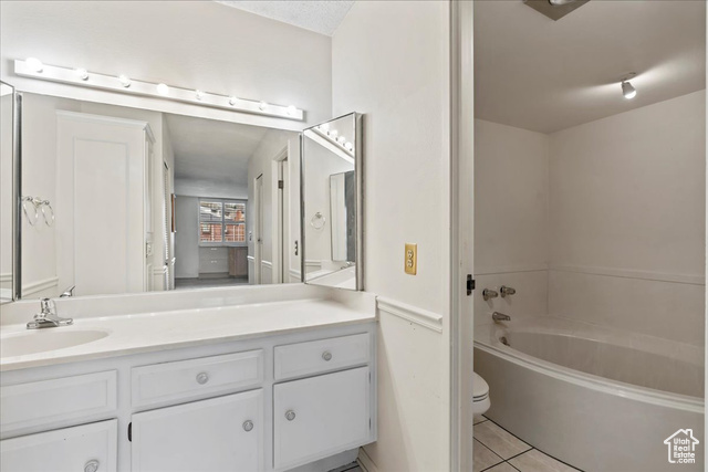Photo 14 for MLS #2077190 at 241 N Vine #306W