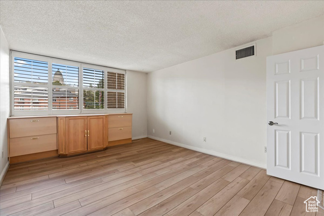 Photo 12 for MLS #2077190 at 241 N Vine #306W