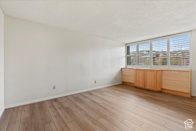 Photo 10 for MLS #2077190 at 241 N Vine #306W