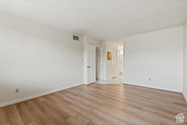 Photo 11 for MLS #2077190 at 241 N Vine #306W