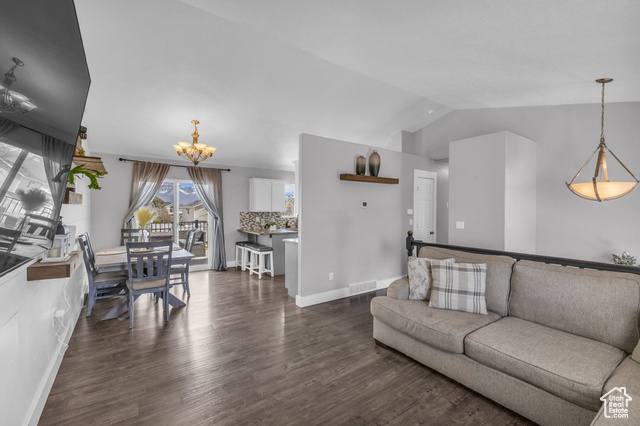 Photo 5 for MLS #2077412 at 11873 S Coles Camp Cir