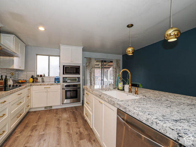 Photo 11 for MLS #2077430 at 405 E Scott Ave