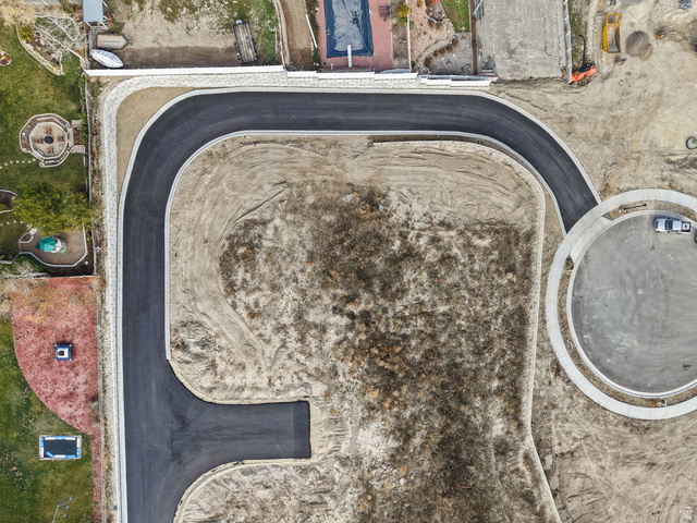 1096 W KINGS LANDING CT, South Jordan UT 84095