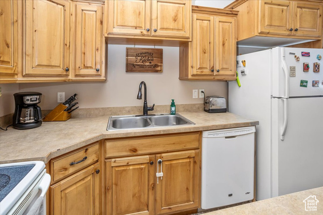 Photo 9 for MLS #2077490 at 458 W 275 South