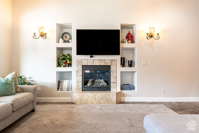 Photo 10 for MLS #2077499 at 1166 E Colt Ave