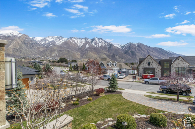 Photo 9 for MLS #2077504 at 1333 N Eastview Ln